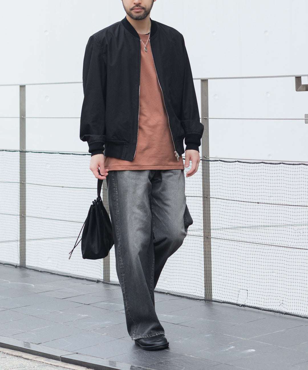 ATTACHMENT / EXCLUSIVE ITEMアタッチメントのSYNTHETIC LEATHER SMALL BUCKET BAG - BLACKの公式通販サイトsession福岡セレクトショップ