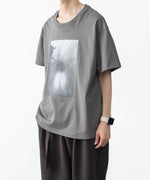 画像をギャラリービューアに読み込む, ATTACHMENT アタッチメントの30//2 SUVIN JERSEY PRINT TEE - GRAYの公式通販サイトsession福岡セレクトショップ
