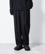 画像をギャラリービューアに読み込む, ATTACHMENT アタッチメントのT/W/SI STRETCH GABARDINE 1TUCK EASY TROUSERS - S.BLACKの公式通販サイトsession福岡セレクトショップ
