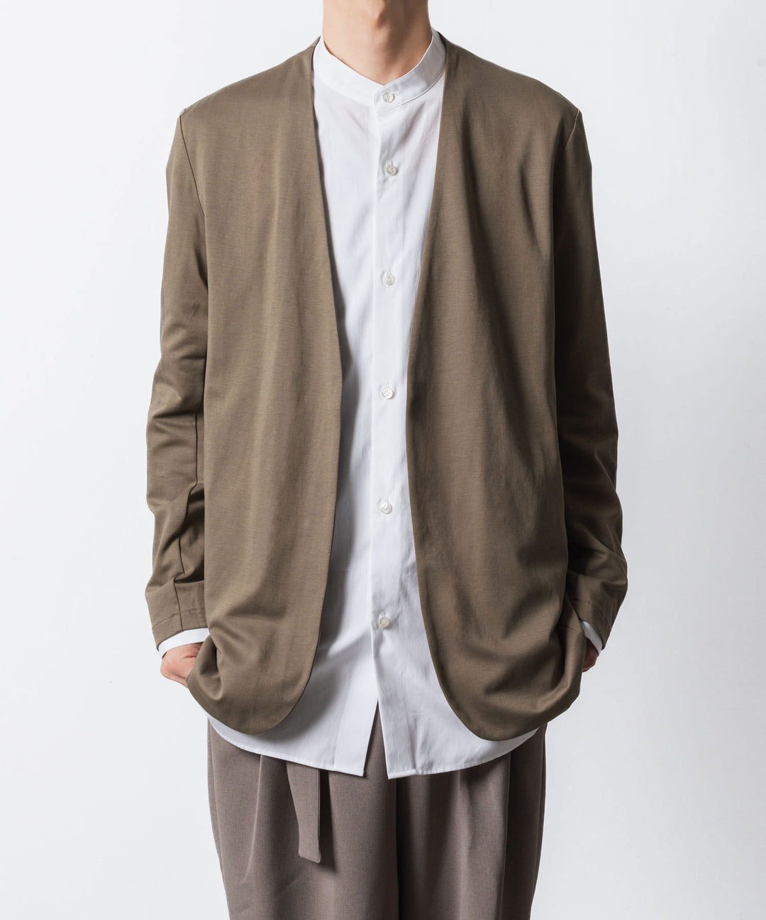 ATTACHMENT アタッチメントのCOTTON DOUBLE FACE COLLARLESS CARDIGAN - CAMELの公式通販サイトsession福岡セレクトショップ