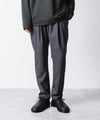 【 ATTACHMENT 】T/W/SI STRETCH GABARDINE REGULAR FIT EASY TROUSERS - S.GRAY
