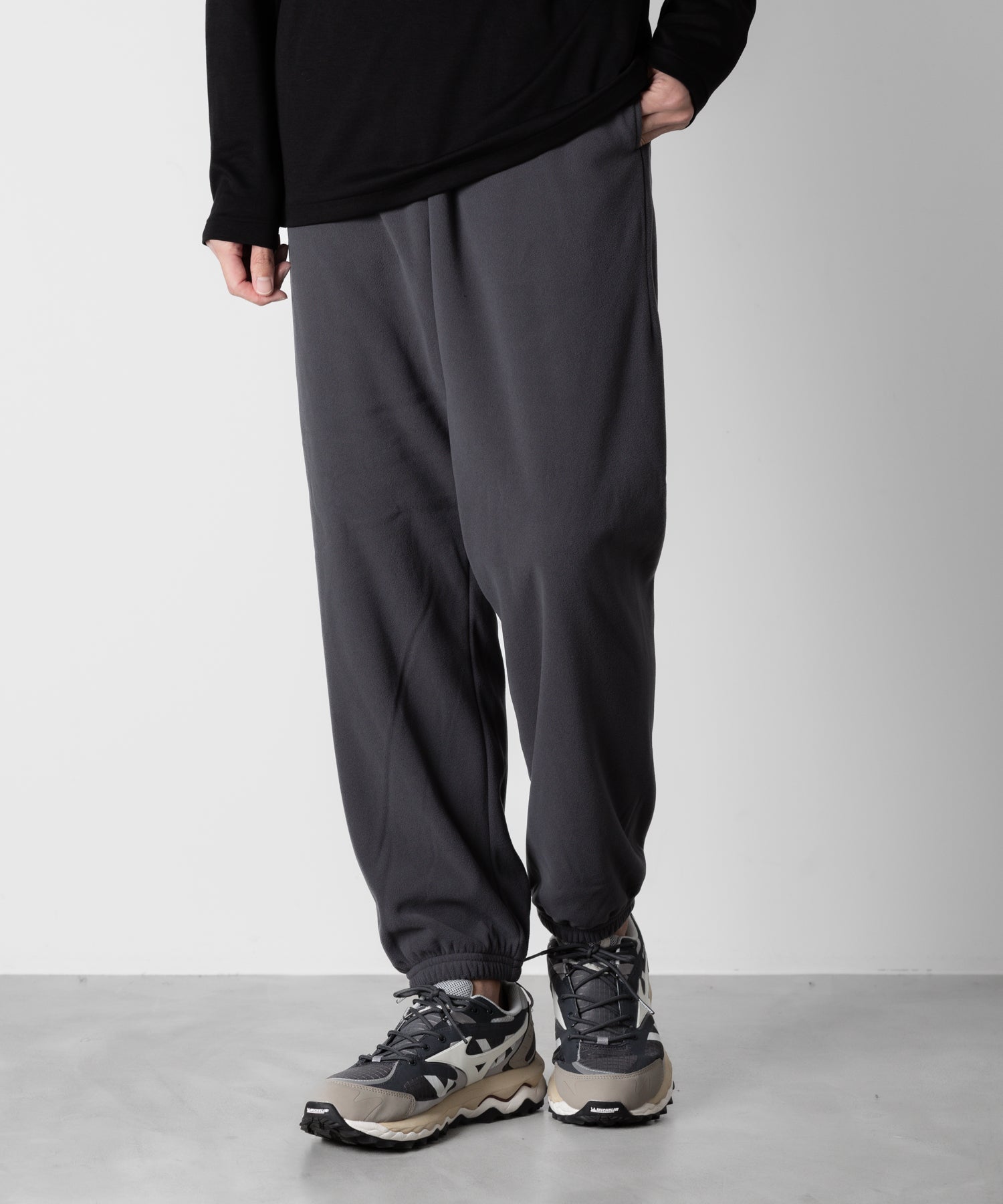 ATTACHMENT アタッチメントのPOLARTEC FLEECE TRAINING TROUSERS - GRAY 公式通販サイトsession福岡セレクトショップ