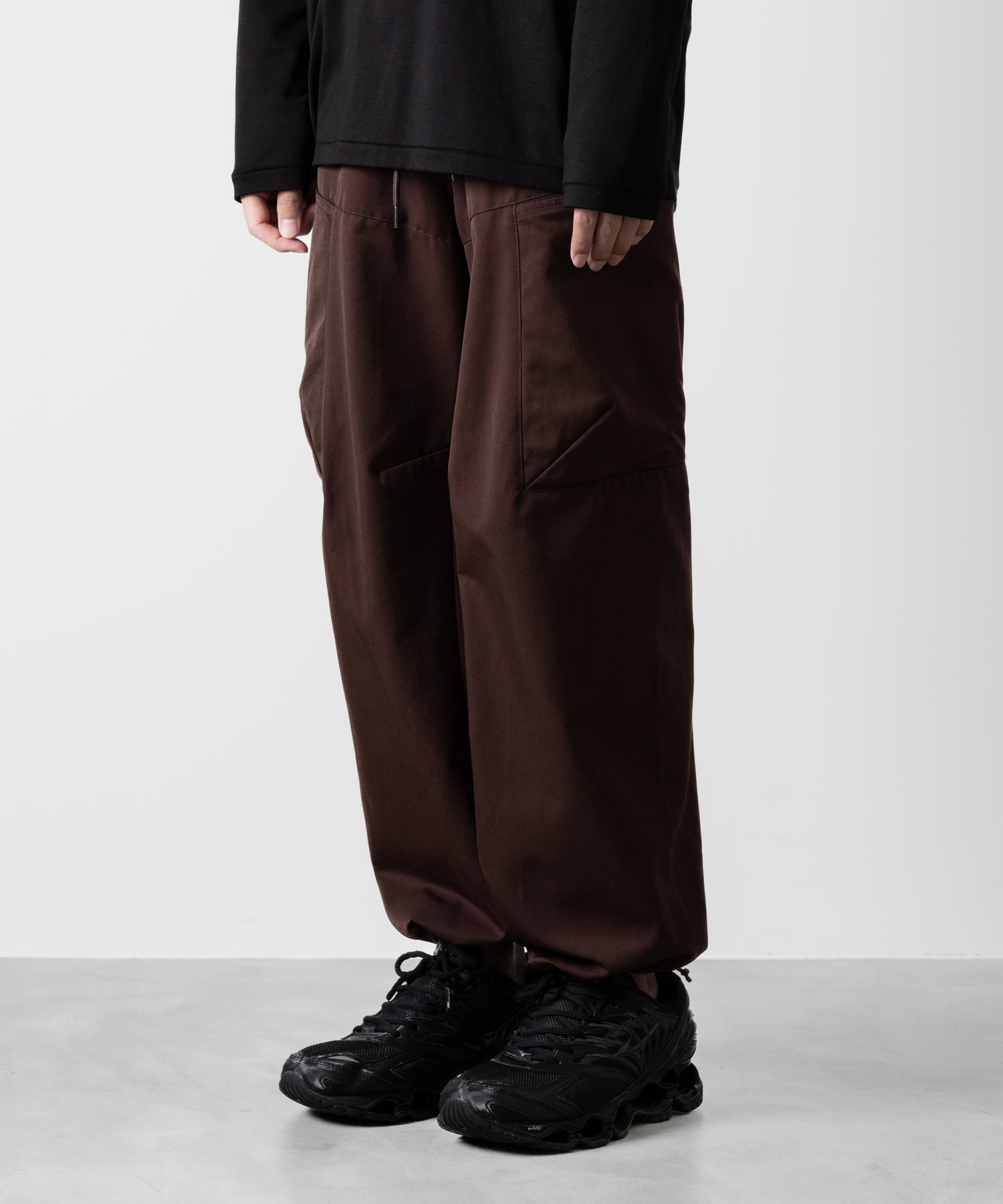 ATTACHMENT アタッチメントのNY/CO TWILL WIDE CARGO TROUSERS - BORDEAUX 公式通販サイトsession福岡セレクトショップ