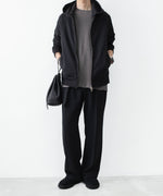 画像をギャラリービューアに読み込む, ATTACHMENT アタッチメントのPE STRETCH DOUBLE CLOTH BELTED STRAIGHT TROUSERS - BLACKの公式通販サイトsession福岡セレクトショップ

