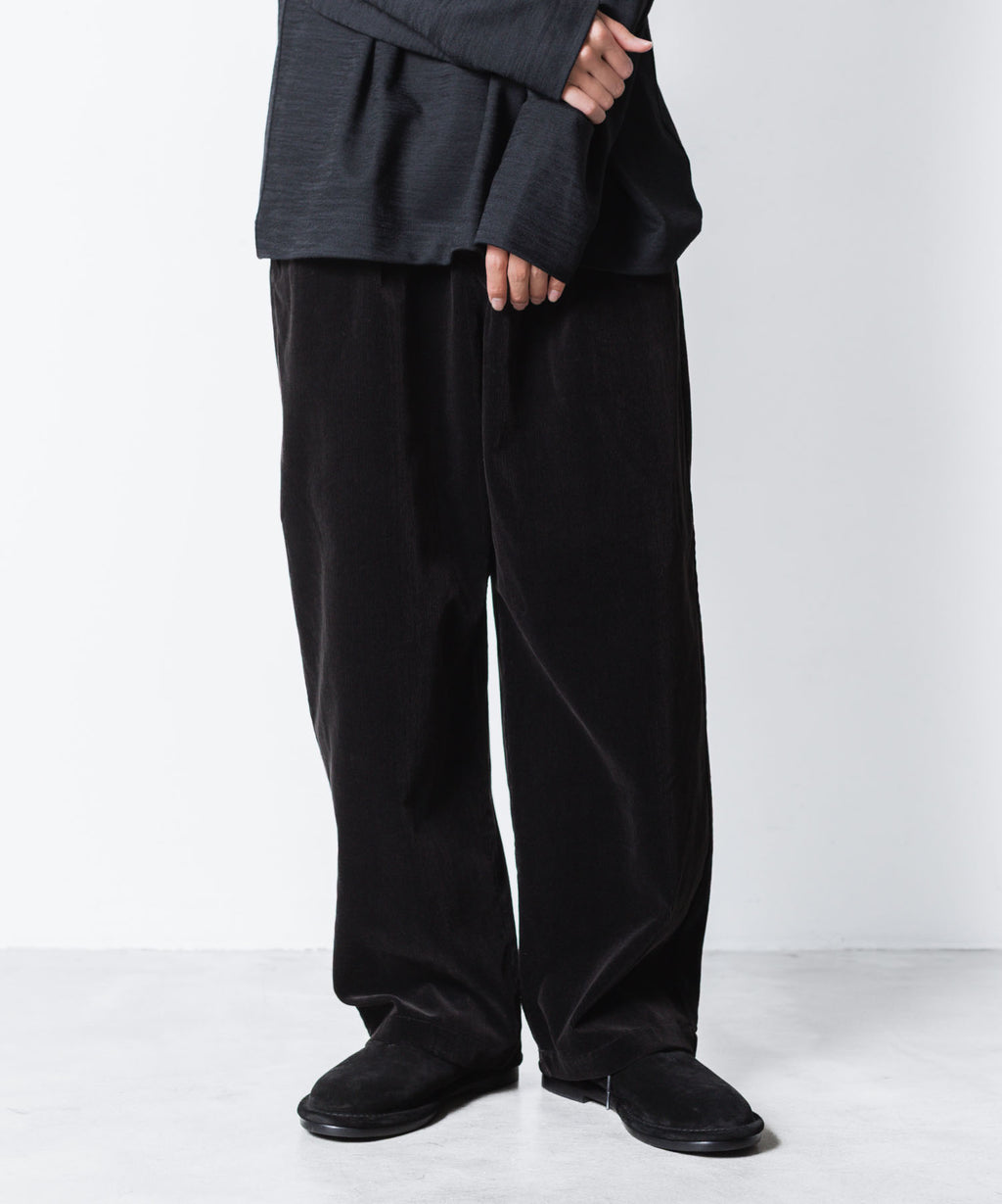 ATTACHMENT アタッチメントのFINX CO CORDUROY 1TUCK WIDE TROUSERS - BLACKの公式通販サイトsession福岡セレクトショップ