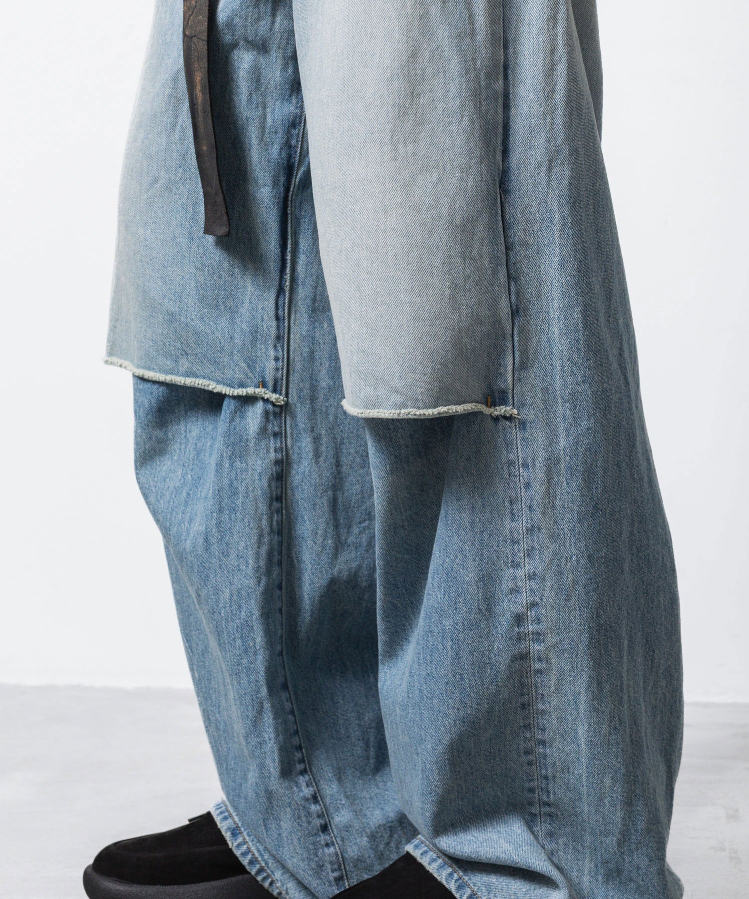 VEIN ヴェインの11OZ DENIM CUT OFF BAGGY TROUSERS - L.NAVYの公式通販サイトsession福岡セレクトショップ