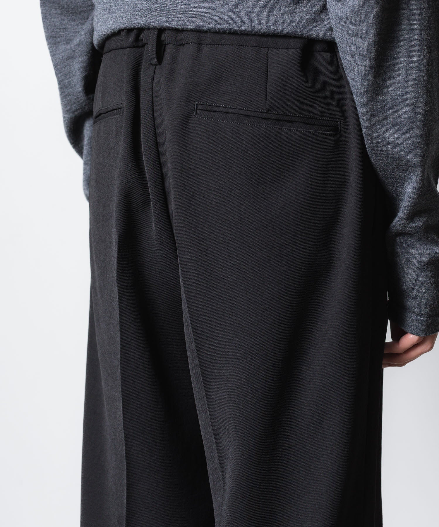 VEIN ヴェインのPE KERSEY 1TUCK TROUSERS - BLACKの公式通販サイトsession福岡セレクトショップ