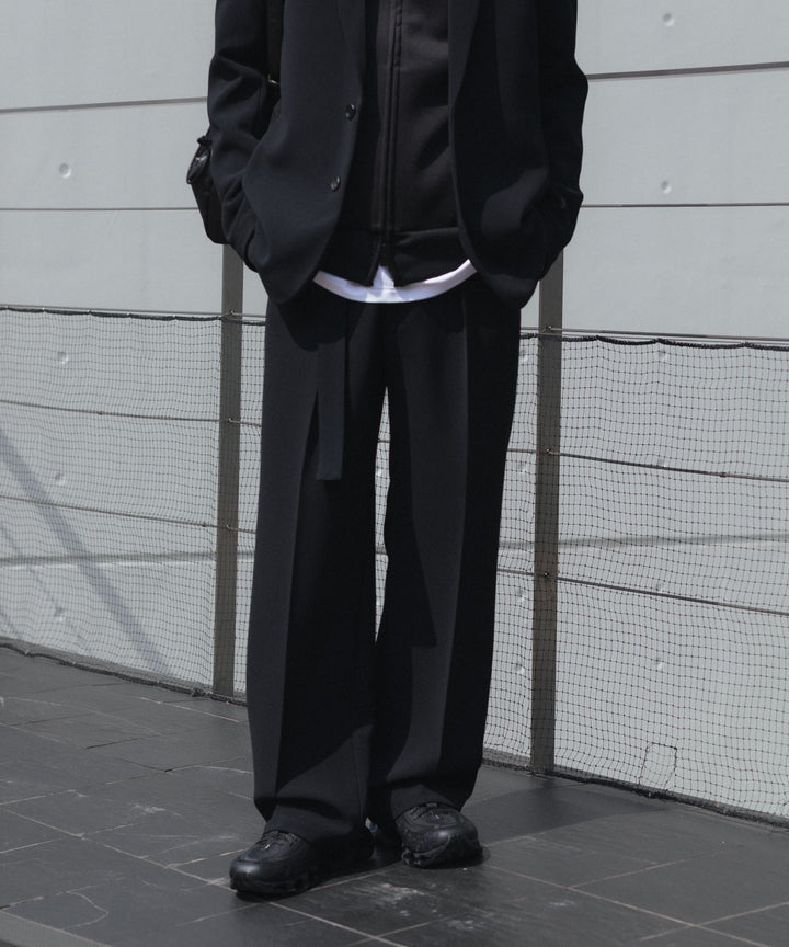 ATTACHMENT アタッチメントのPE STRETCH DOUBLE CLOTH BELTED STRAIGHT TROUSERS - BLACKの公式通販サイトsession福岡セレクトショップ