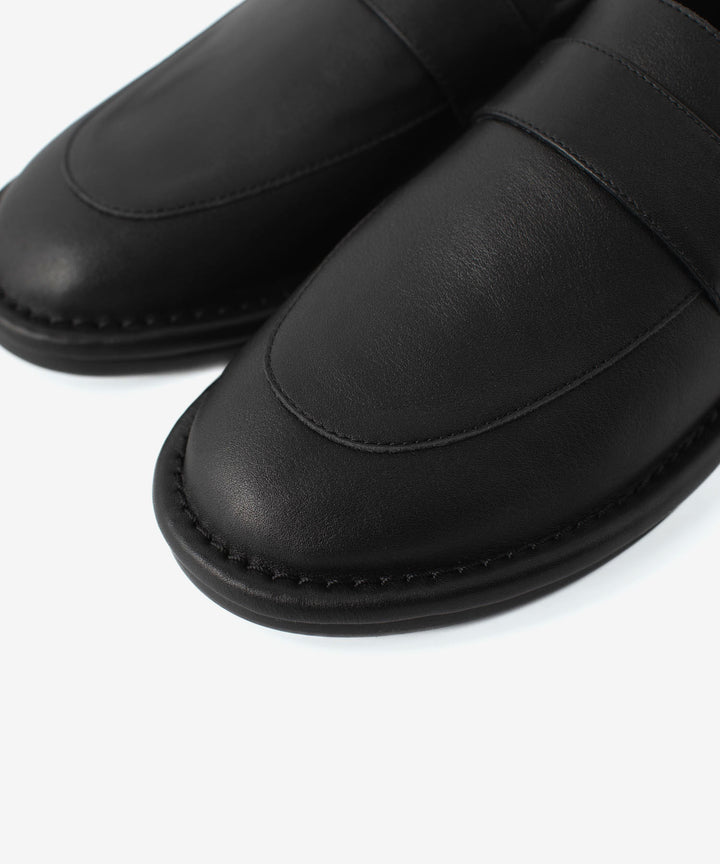 ATTACHMENT アタッチメントのSMOOTH LEATHER LOAFER - BLACKの公式通販サイトsession福岡セレクトショップ