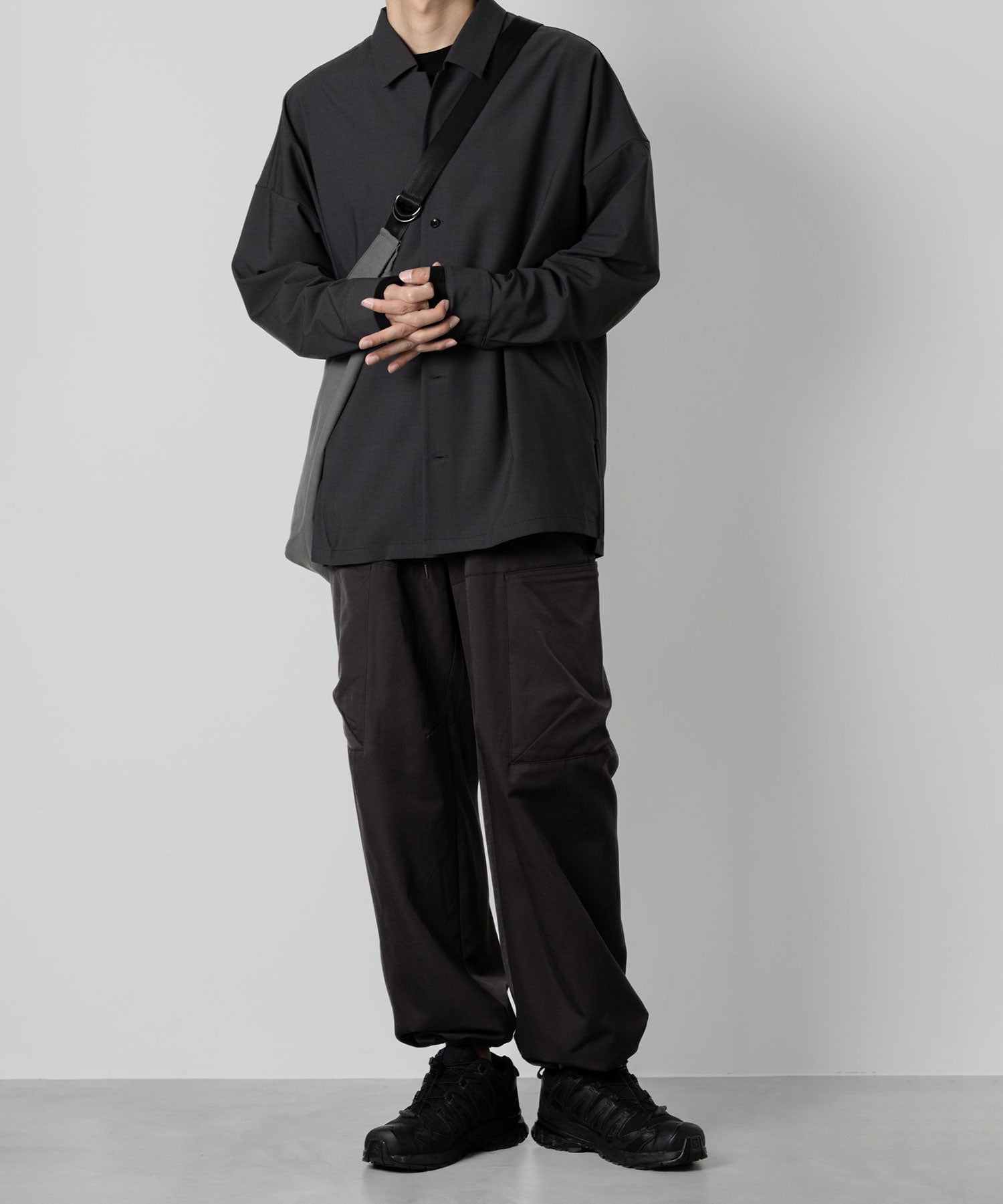 ATTACHMENT アタッチメントのNY/CO TWILL WIDE CARGO TROUSERS - D.GRAY 公式通販サイトsession福岡セレクトショップ