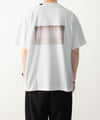【 ATTACHMENT 】100//3　JERSEY PHOTO PRINT S/S TEE - WHITE