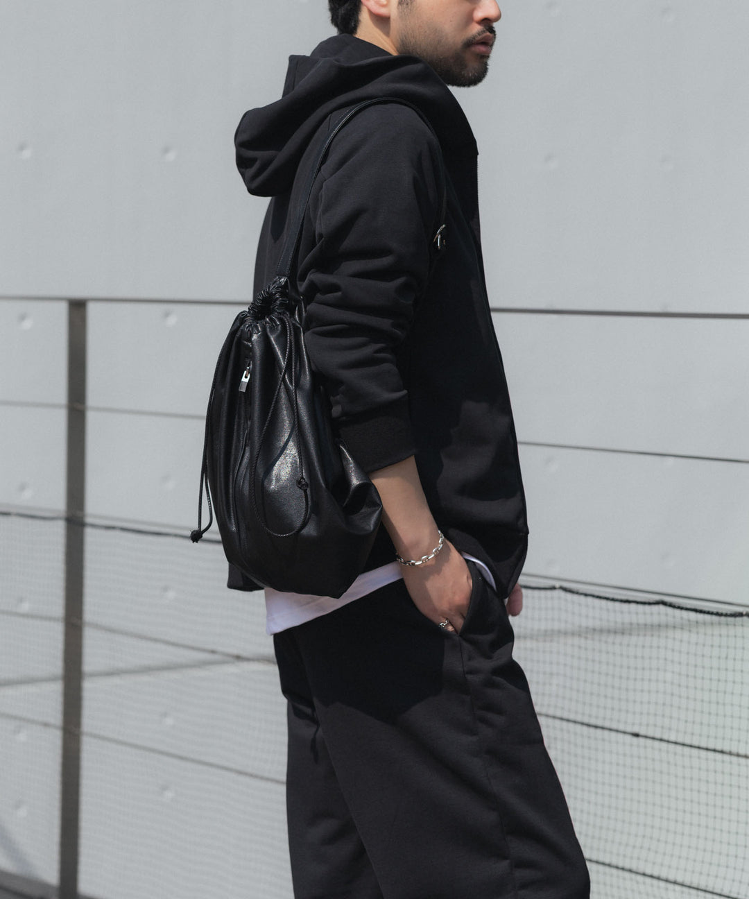 ATTACHMENT アタッチメントのSYNTHETIC LEATHER BUCKET BAG - BLACKの公式通販サイトsession福岡セレクトショップ