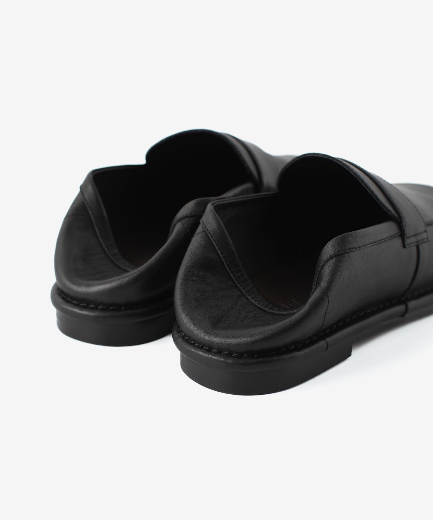 ATTACHMENT アタッチメント ローファー ATTACHMENT /アタッチメント】SMOOTH LEATHER LOAFER - BLACK | 公式