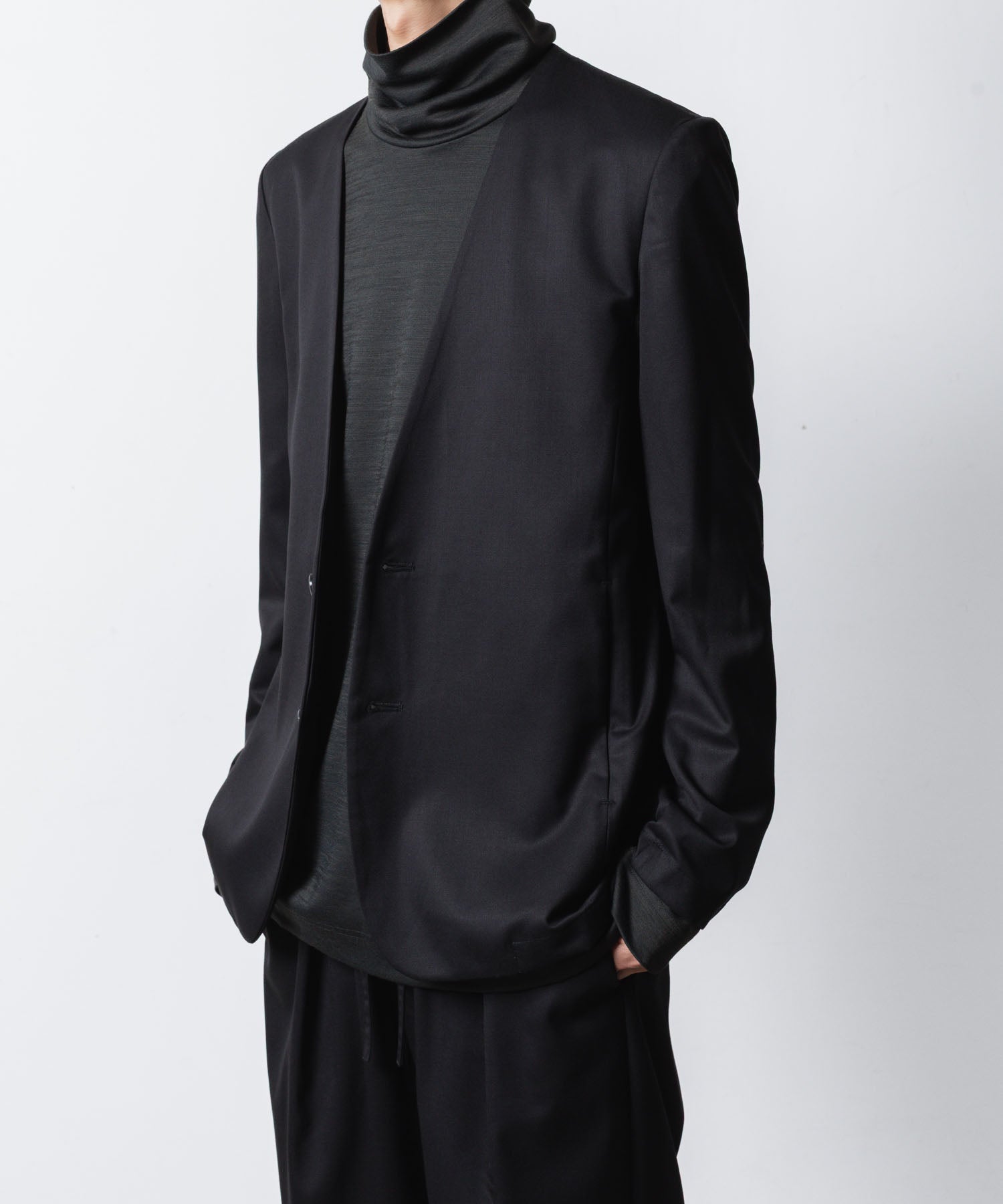 ATTACHMENT アタッチメントのT/W/SI STRETCH GABARDINE COLLARLESS JKT - BLACKの公式通販サイトsession福岡セレクトショップ