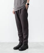画像をギャラリービューアに読み込む, ATTACHMENT アタッチメントのPE STRETCH DOUBLE CLOTH REGULAR FIT EASY TROUSERS - D.BROWNの公式通販サイトsession福岡セレクトショップ
