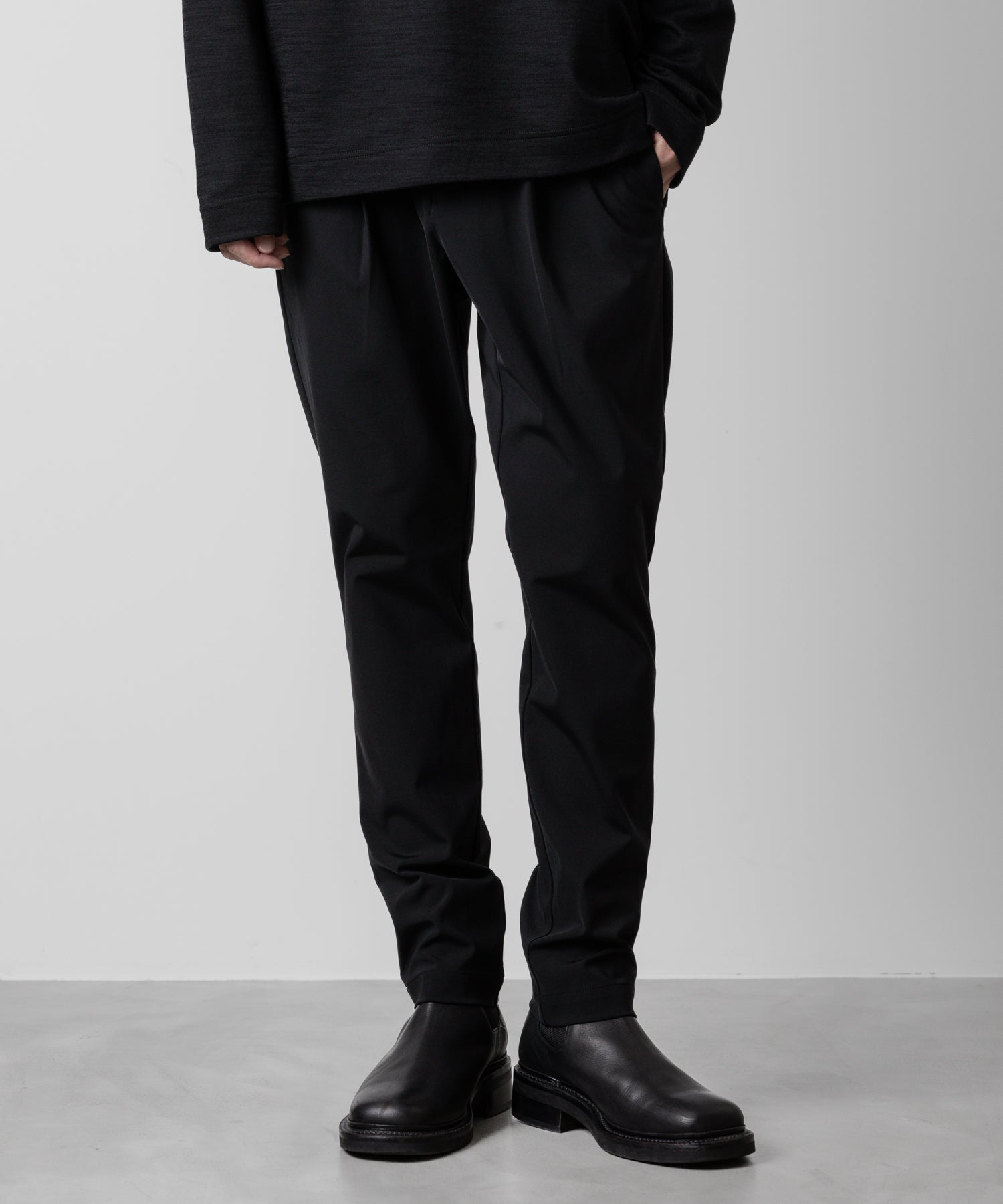 ATTACHMENT アタッチメントのNY/CO STRETCH JERSEY REGULAR FIT EASY TROUSERS - BLACK 公式通販サイトsession福岡セレクトショップ