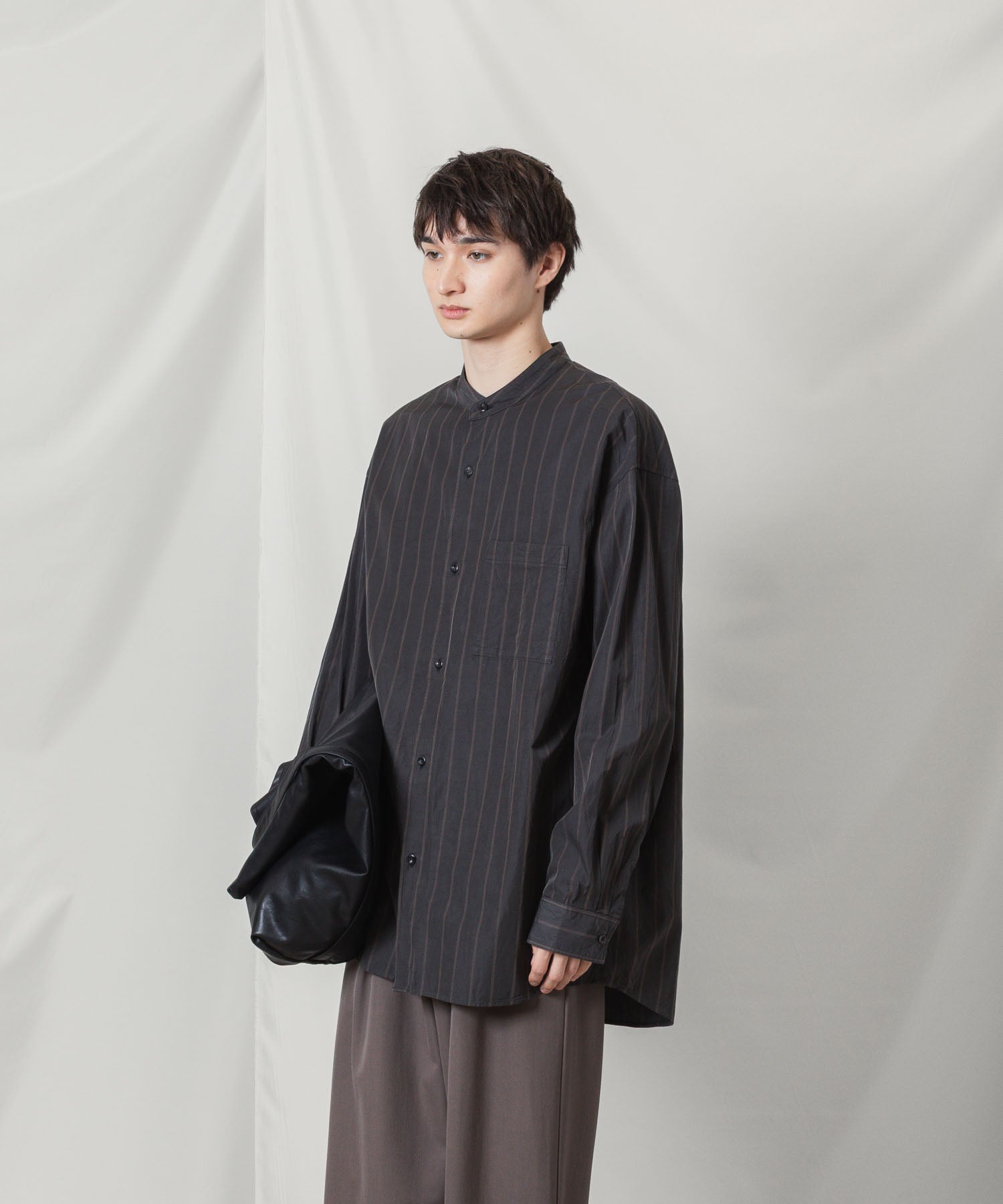 ATTACHMENT アタッチメントのCU/CO STRIPE TWILL BANDCOLLAR L/S SHIRT - S.GRAYの公式通販サイトsession福岡セレクトショップ