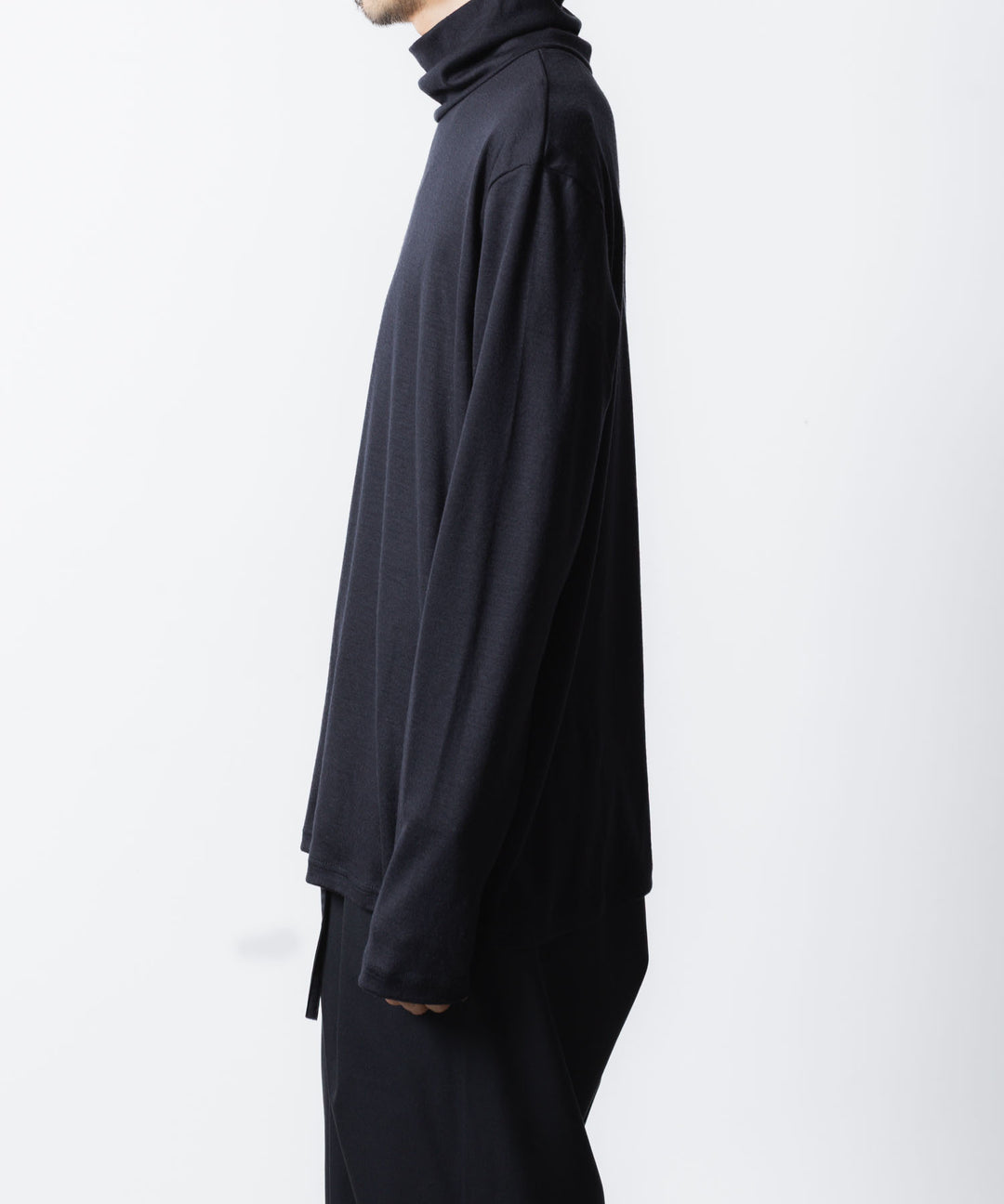 ATTACHMENT アタッチメントの1/60 WOOL SMOOTH HIGH NECK TURTLE L/S TEE - NAVYの公式通販サイトsession福岡セレクトショップ