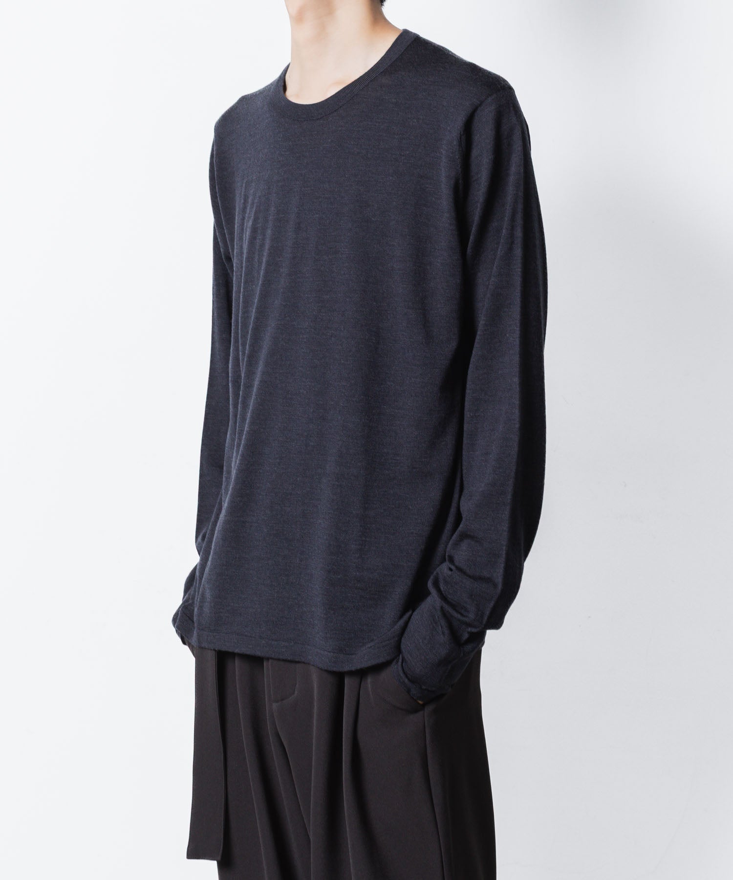 ATTACHMENT アタッチメントの× JOHN SMEDLEY MERINO EXTRAFINE WELTED CREW NECK L/S - D.NAVYの公式通販サイトsession福岡セレクトショップ