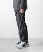 画像をギャラリービューアに読み込む, ATTACHMENT / EXCLUSIVE ITEMアタッチメントのSYNTHETIC LEATHER SMALL BUCKET BAG - GRAYの公式通販サイトsession福岡セレクトショップ
