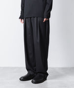 画像をギャラリービューアに読み込む, ATTACHMENT アタッチメントのT/W/SI STRETCH GABARDINE 1TUCK EASY TROUSERS - BLACKの公式通販サイトsession福岡セレクトショップ
