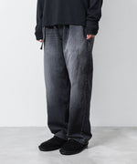 画像をギャラリービューアに読み込む, ATTACHMENT / EXCLUSIVE ITEMアタッチメントの11oz DENIM 1TUCK BELTED PANTS  - BLACKの公式通販サイトsession福岡セレクトショップ
