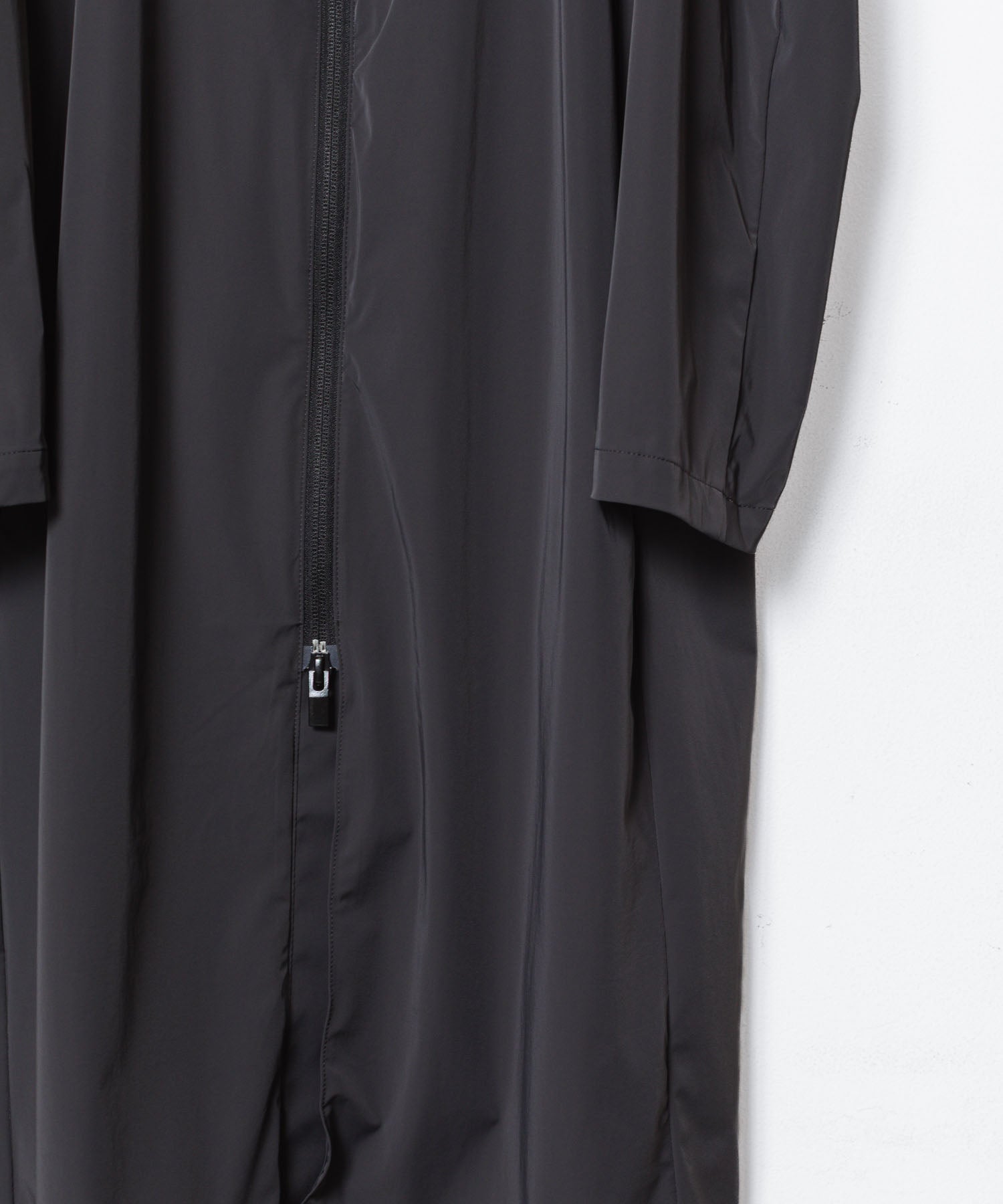 ATTACHMENT アタッチメントのNY 2LAYER STRETCH LIGHT HOODED COAT - BLACKの公式通販サイトsession福岡セレクトショップ