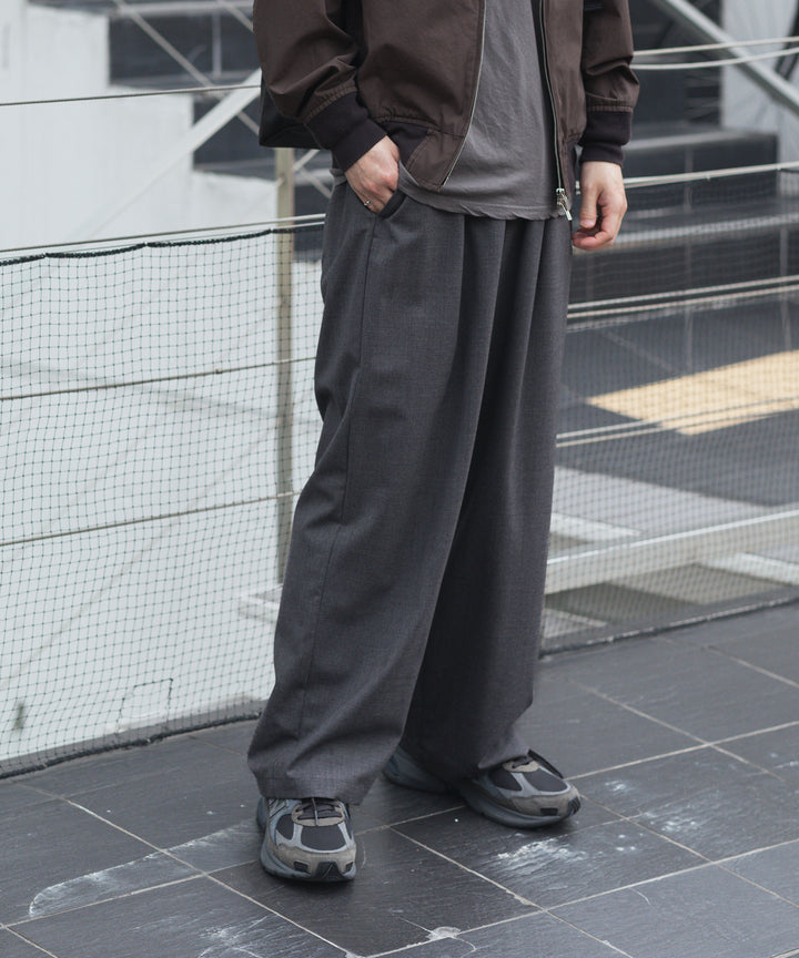 ATTACHMENT アタッチメントのWO/TA STRETCH TRO 1TUCK WIDE TROUSERS - D.GRAYの公式通販サイトsession福岡セレクトショップ