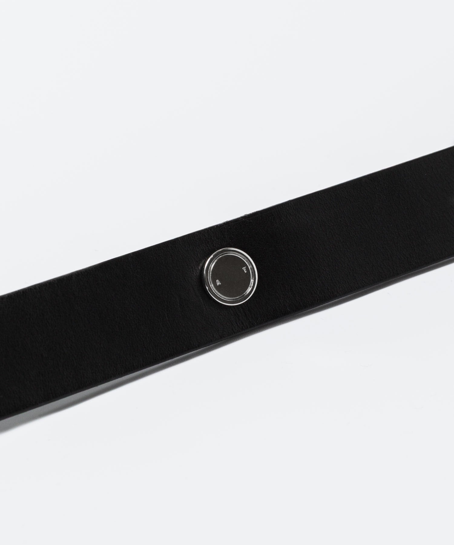 ATTACHMENT アタッチメントのCOW LEATHER BUCKLE LESS BELT の公式通販サイトsession福岡セレクトショップ