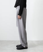 画像をギャラリービューアに読み込む, ATTACHMENT アタッチメントのPE STRETCH DOUBLE CLOTH BELTED WIDE TAPERED TROUSERS - L.GRAYの公式通販サイトsession福岡セレクトショップ
