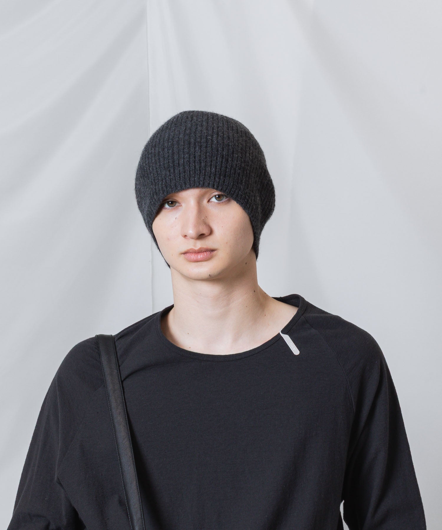 ATTACHMENT アタッチメントのCASHMERE　KNIT BEANIE - D.GRAYの公式通販サイトsession福岡セレクトショップ