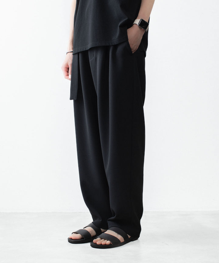 ATTACHMENT アタッチメントのPE STRETCH DOUBLE CLOTH BELTED WIDE TAPERED TROUSERS - BLACKの公式通販サイトsession福岡セレクトショップ