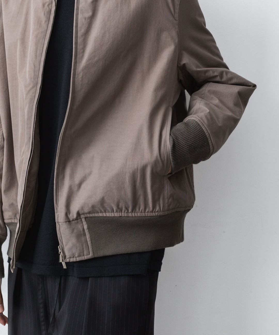 ATTACHMENT アタッチメントのCO/NY WEATHER CLOTH MA-1 - KHAKI GRAYの公式通販サイトsession福岡セレクトショップ