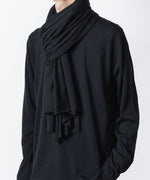 画像をギャラリービューアに読み込む, ATTACHMENT アタッチメント × JOHN SMEDLEYの× JOHN SMEDLEY MERINO EXTRAFINE WIDE STOLE - BLACKの公式通販サイトsession福岡セレクトショップ
