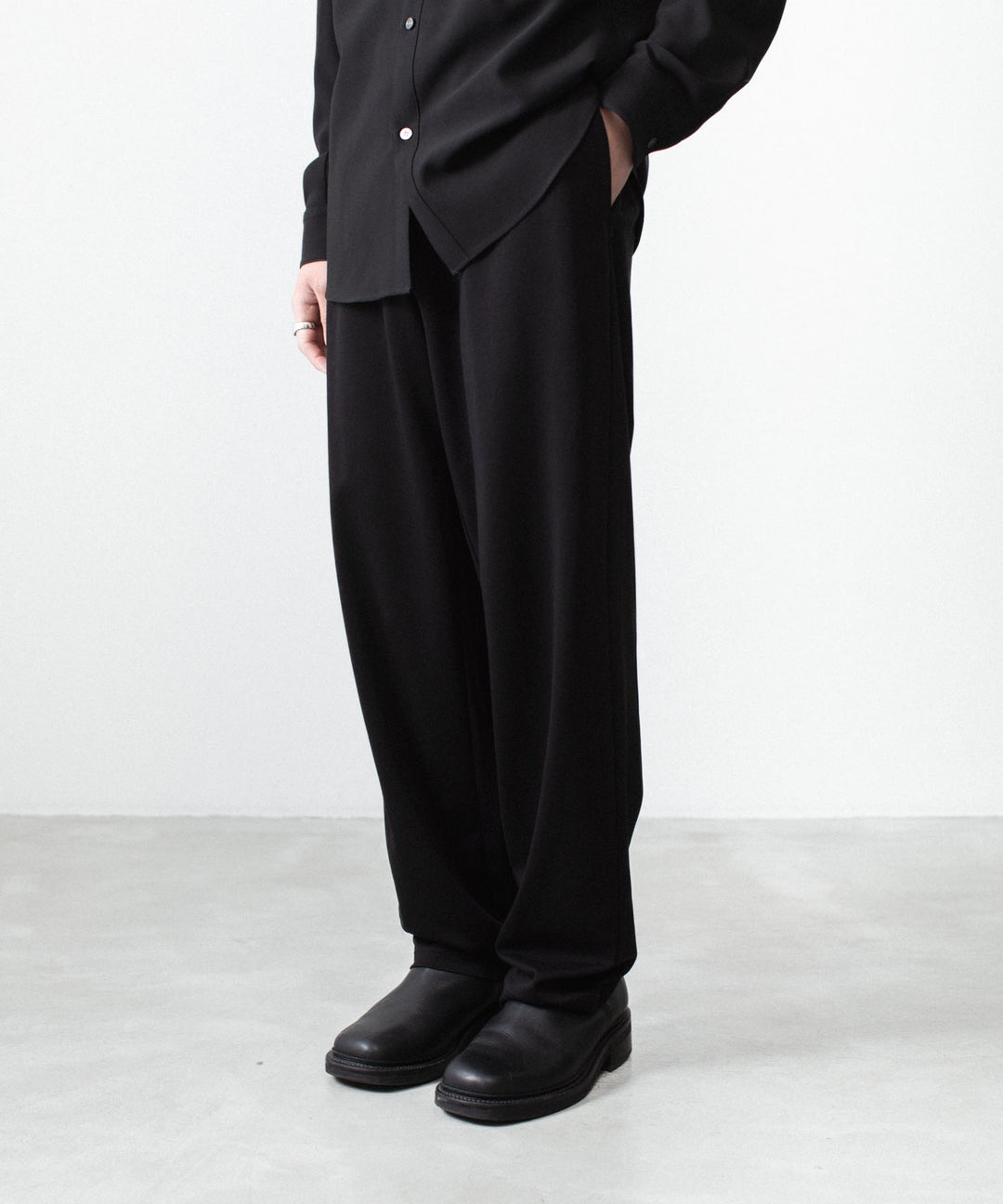 ATTACHMENT アタッチメントのCOTTON DOUBLE FACE LOUNGE TROUSERS - BLACKの公式通販サイトsession福岡セレクトショップ