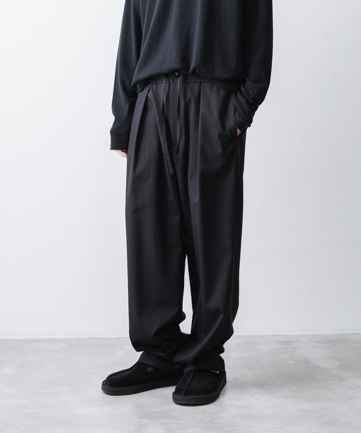 ATTACHMENT アタッチメントのT/W/SI STRETCH GABARDINE 1TUCK EASY TROUSERS - S.BLACKの公式通販サイトsession福岡セレクトショップ
