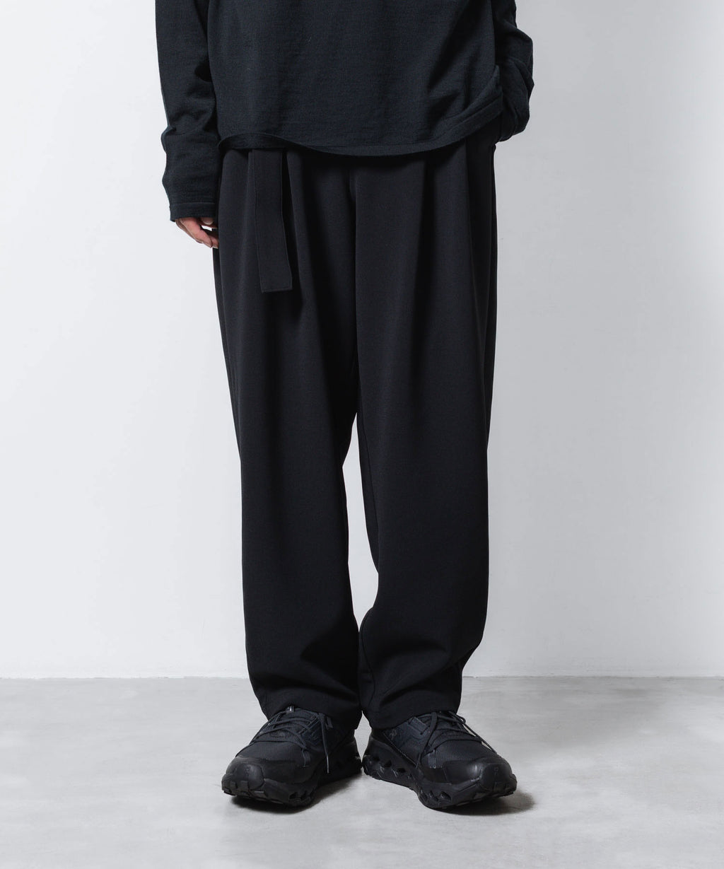 ATTACHMENT アタッチメントのPE STRETCH DOUBLE CLOTH BELTED WIDE TAPERD TROUSERS - BLACKの公式通販サイトsession福岡セレクトショップ