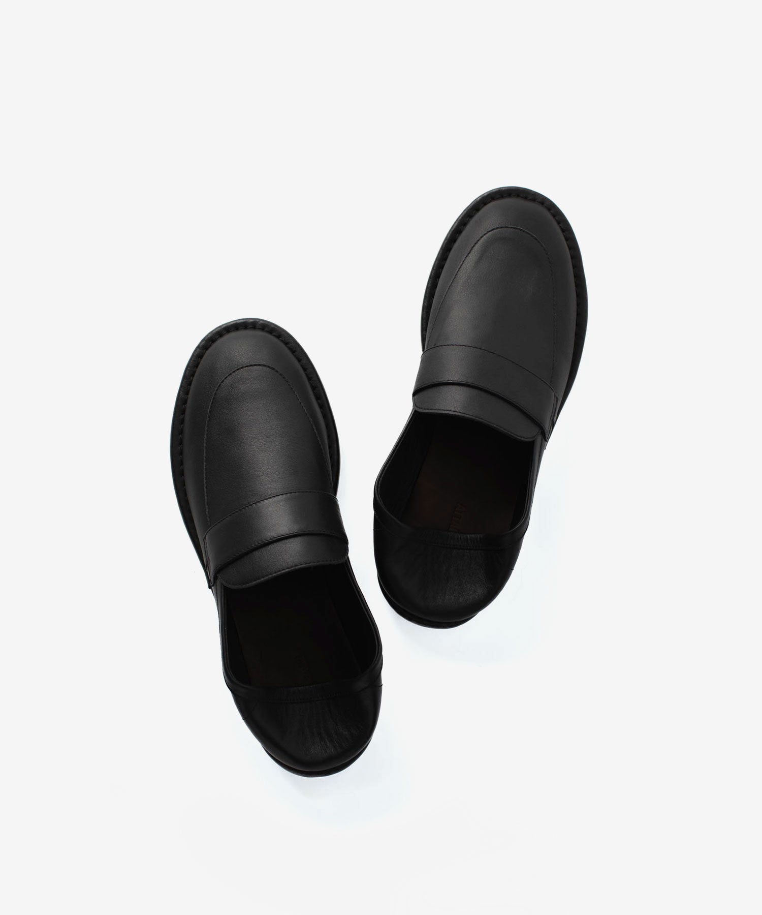 ATTACHMENT /アタッチメント】SMOOTH LEATHER LOAFER - BLACK | 公式
