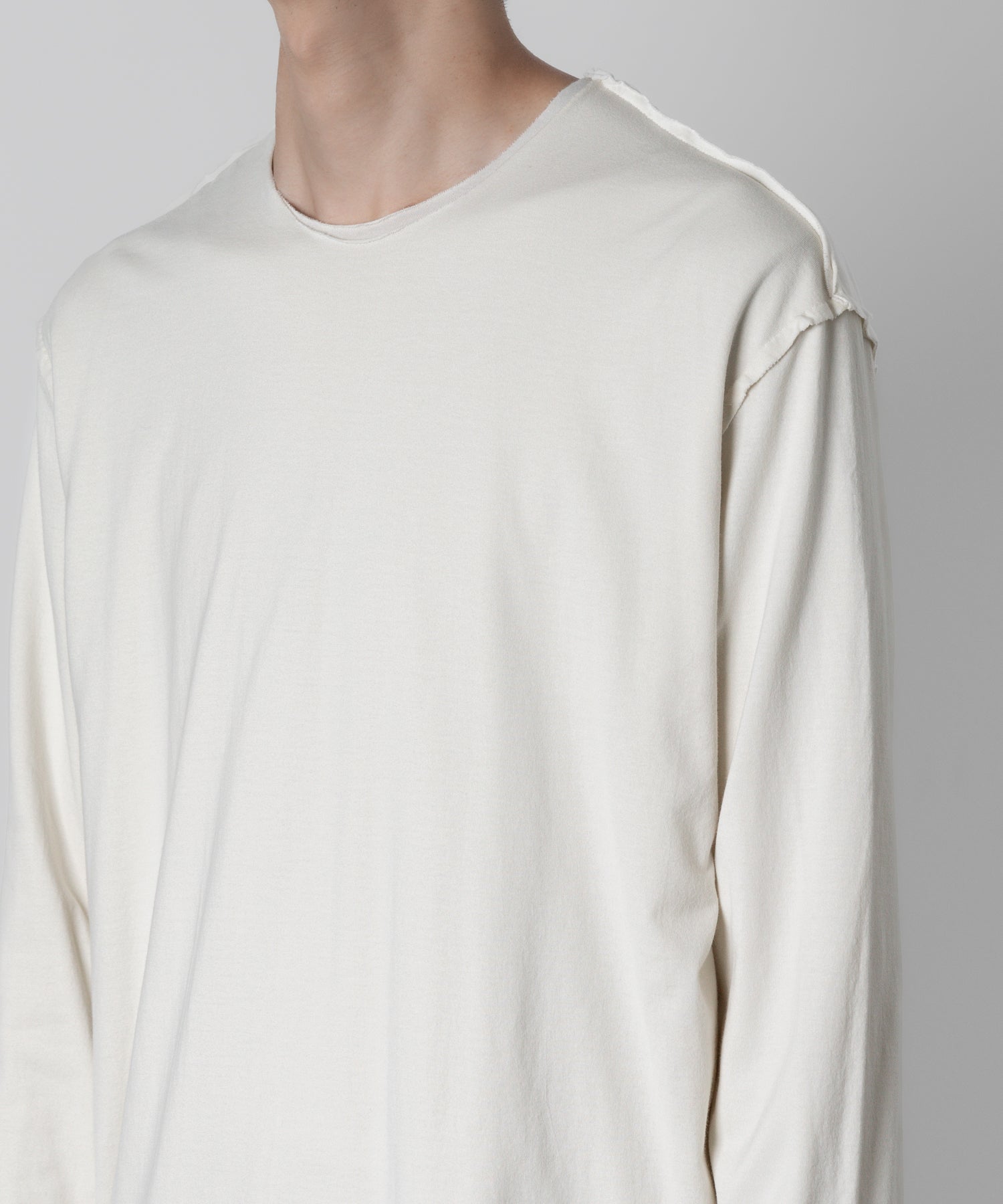 【ATTACHMENT】ATTACHMENT アタッチメントの80/2 PIMA CO JERSEY SLIM FIT LAYERED L/S TEE - OFF WHITE 公式通販サイトsession福岡セレクトショップ