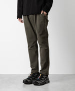 画像をギャラリービューアに読み込む, ATTACHMENT アタッチメントの別注SOLOTEX DOUBLE CLOTH REGULAR FIT EASY TROUSERS - KHAKIの公式通販サイトsession福岡セレクトショップ

