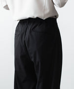 画像をギャラリービューアに読み込む, ATTACHMENT アタッチメントのWO/TA STRETCH TRO 1TUCK WIDE TROUSERS - BLACKの公式通販サイトsession福岡セレクトショップ
