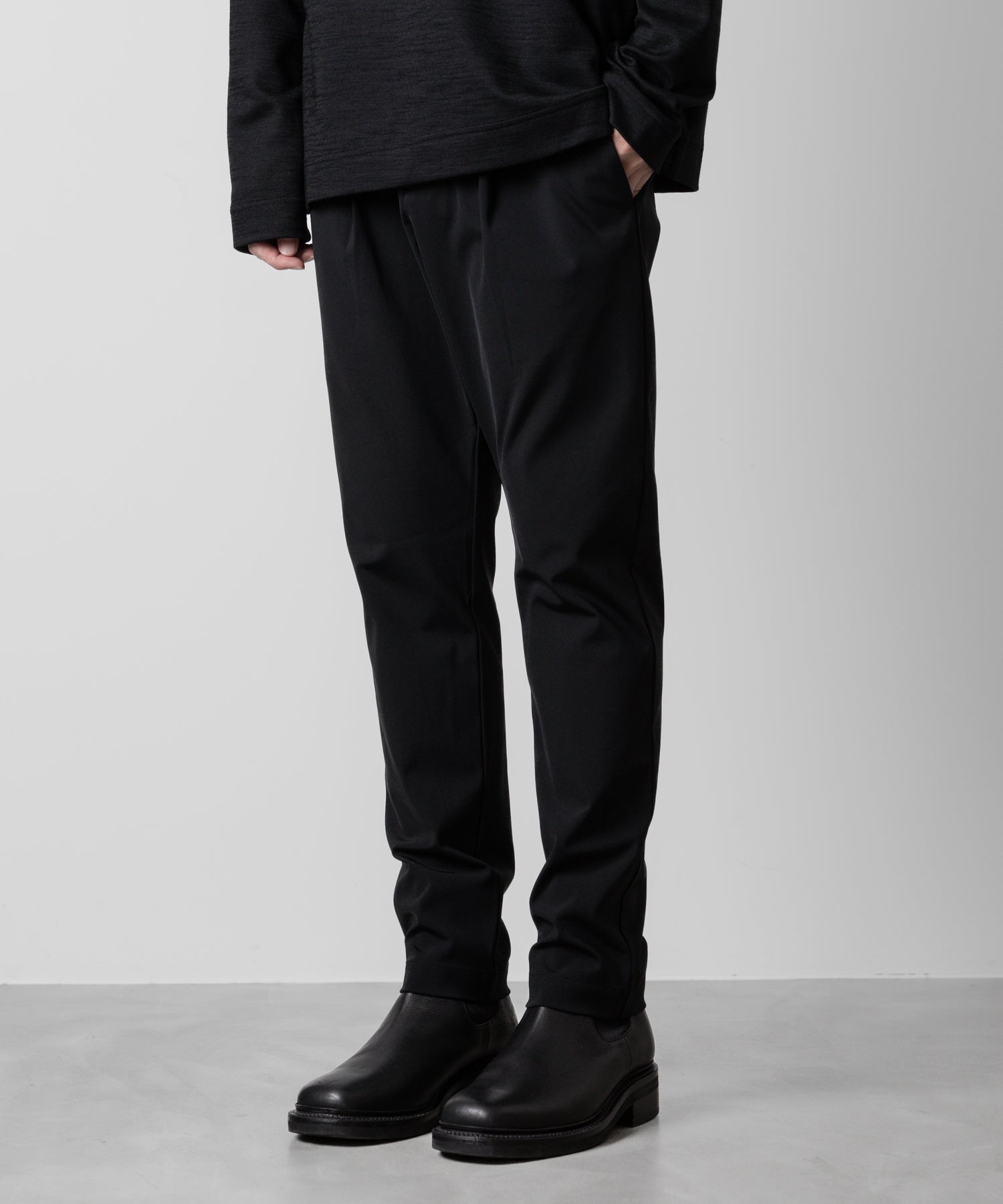 ATTACHMENT アタッチメントのNY/CO STRETCH JERSEY REGULAR FIT EASY TROUSERS - BLACK 公式通販サイトsession福岡セレクトショップ