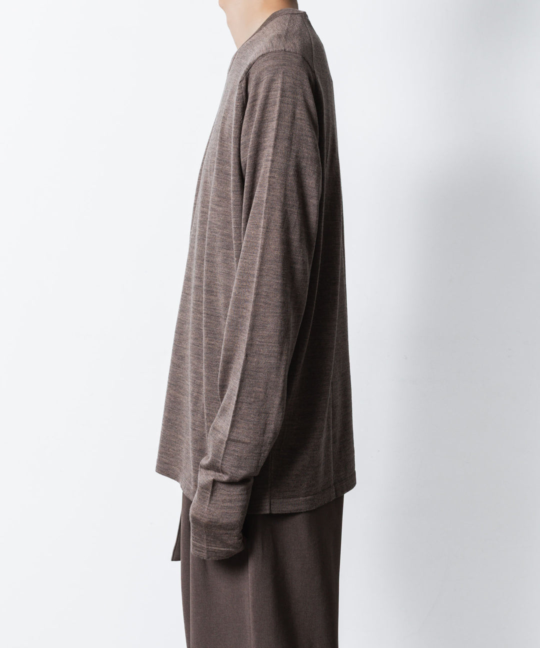 ATTACHMENT アタッチメントの× JOHN SMEDLEY MERINO EXTRAFINE WELTED CREW NECK L/S - D.CAMELの公式通販サイトsession福岡セレクトショップ