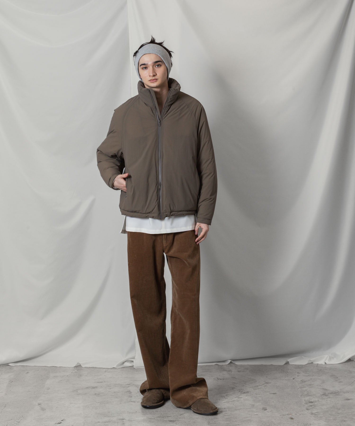 ATTACHMENT アタッチメントのFINX CO CORDUROY 1TUCK WIDE TROUSERS - CAMELの公式通販サイトsession福岡セレクトショップ