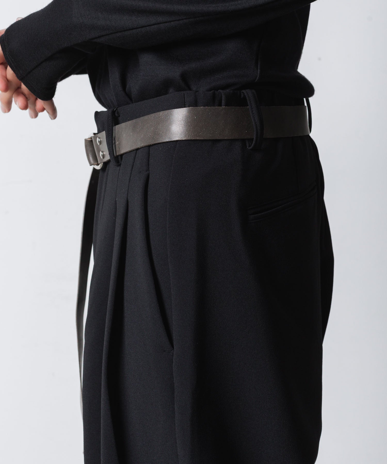 VEIN ヴェインのGUIDI LEATHER DOUBLE RING  BELT - GRAYの公式通販サイトsession福岡セレクトショップ
