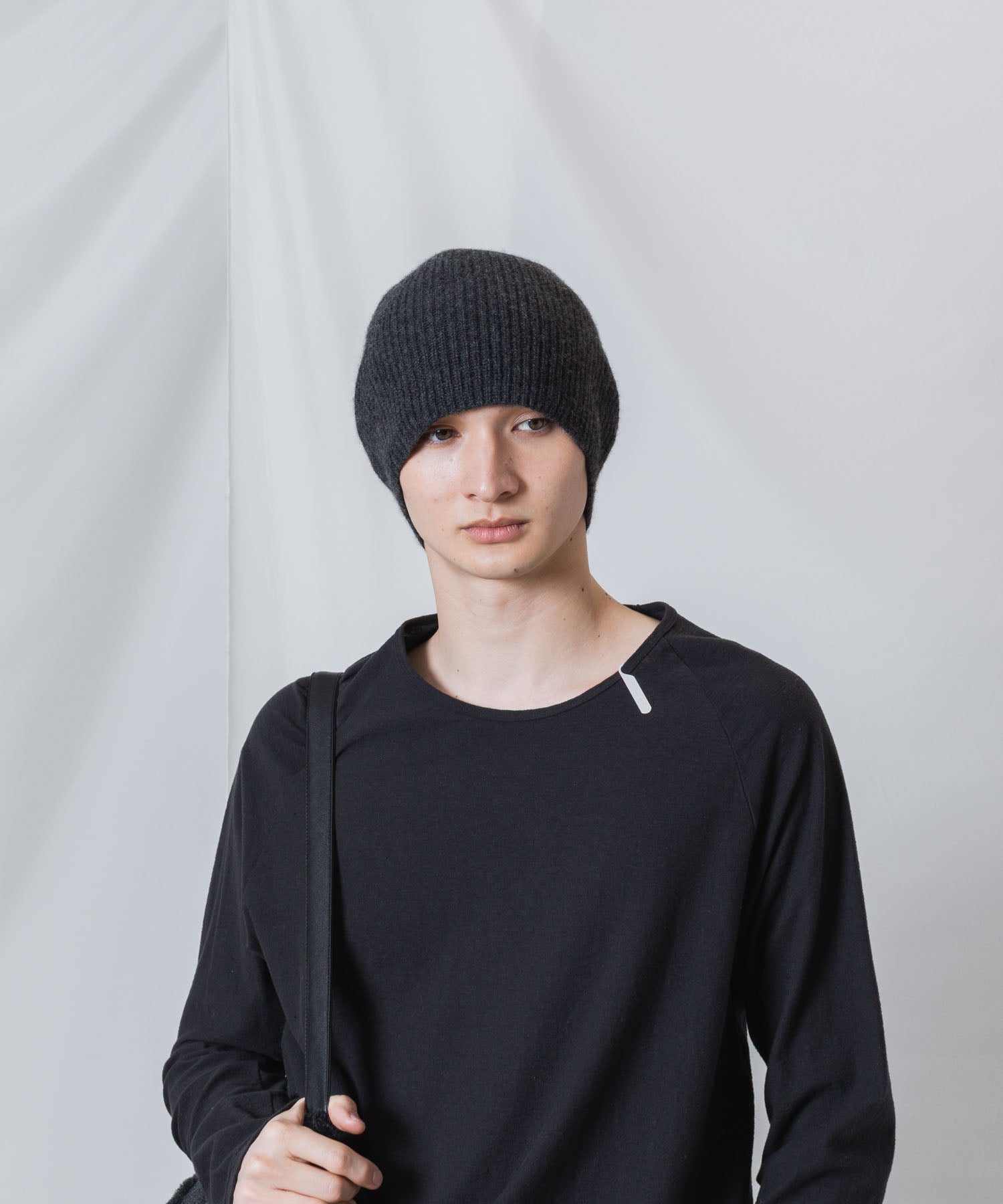 ATTACHMENT アタッチメントのCASHMERE　KNIT BEANIE - D.GRAYの公式通販サイトsession福岡セレクトショップ