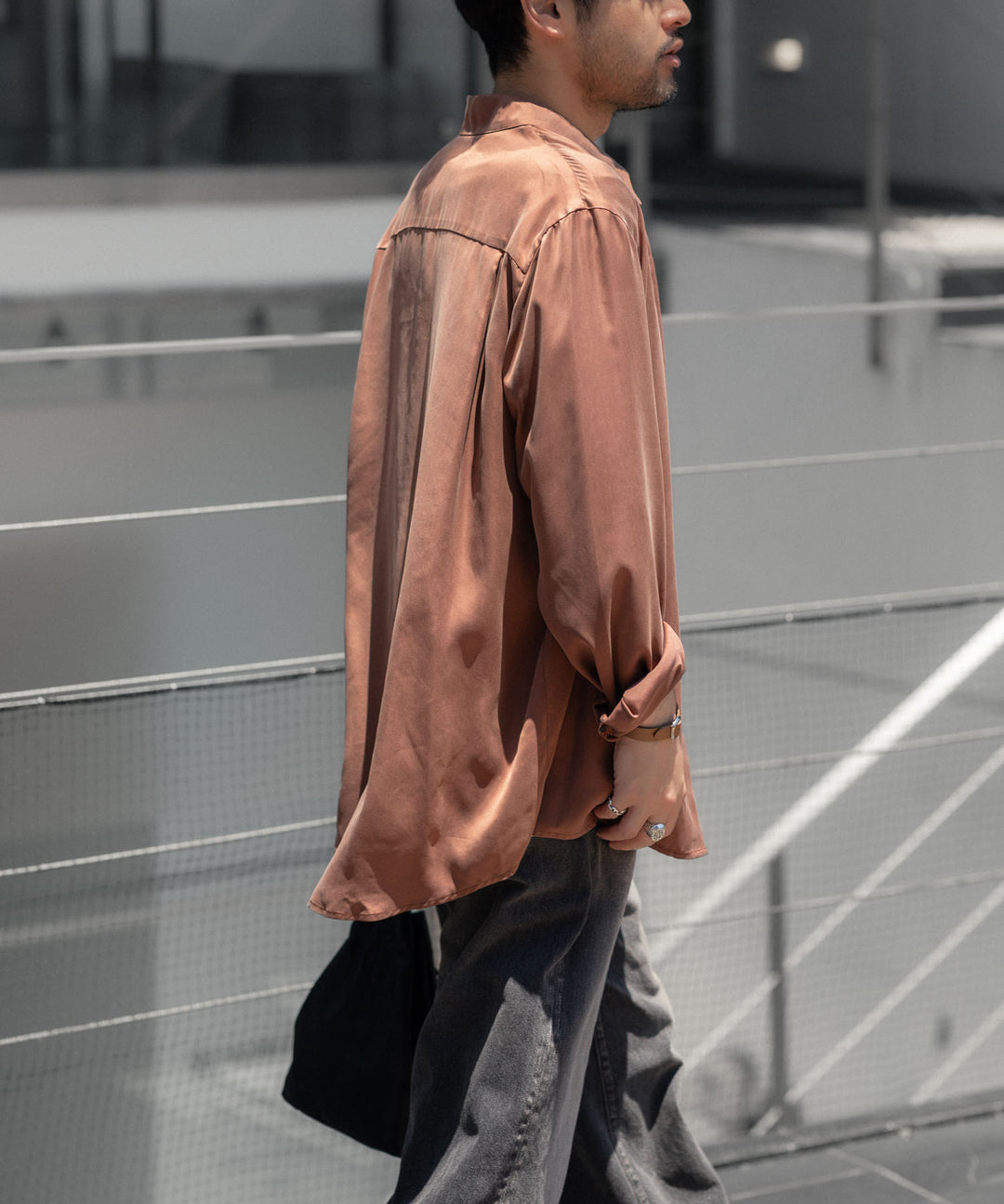 ATTACHMENT アタッチメントのCU/PE FIBRIL SATIN L/S SHIRT - L.BROWNの公式通販サイトsession福岡セレクトショップ