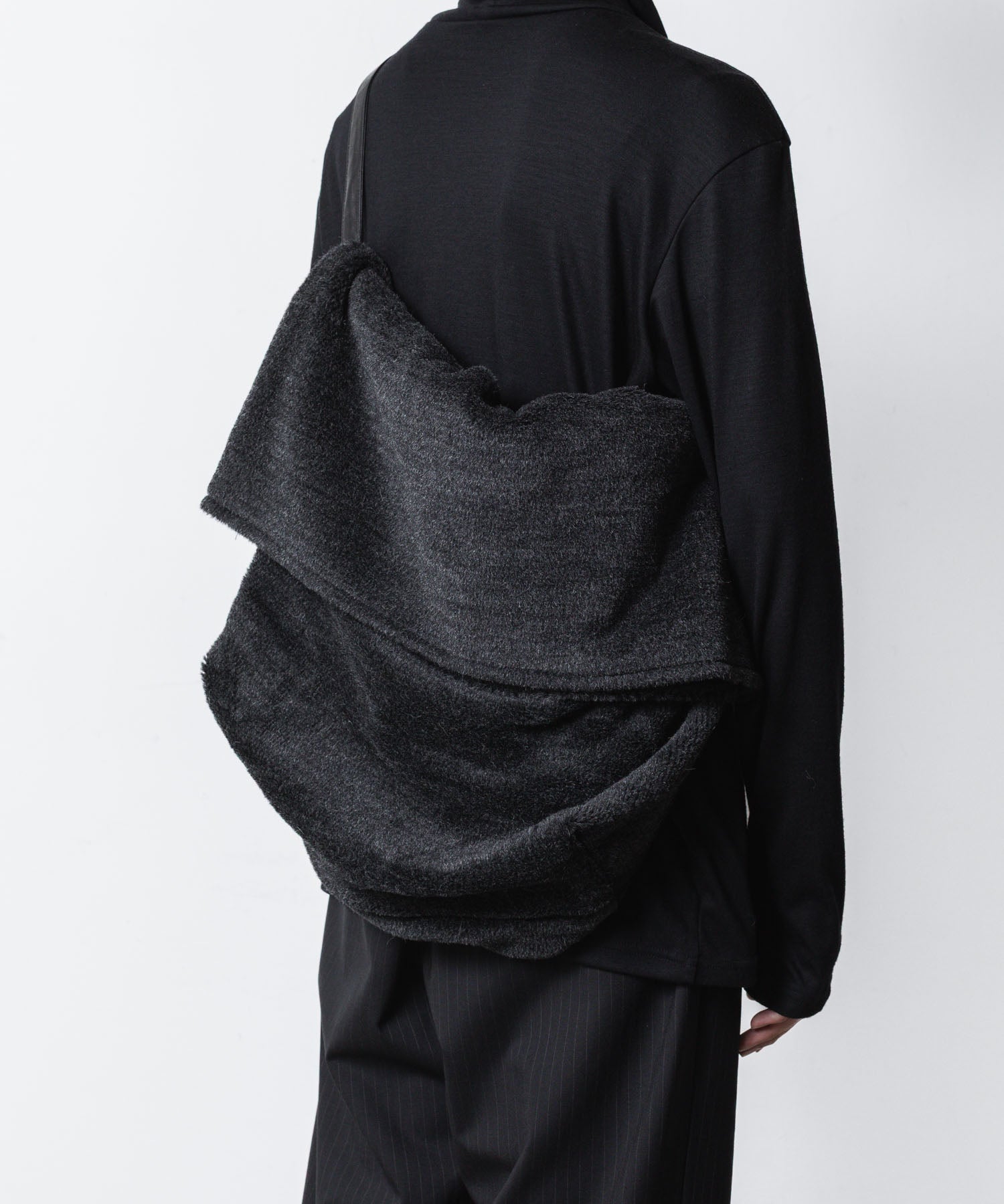 ATTACHMENT アタッチメントのWO/ALPACA BOA SHOULDER BAG - D.GRAYの公式通販サイトsession福岡セレクトショップ