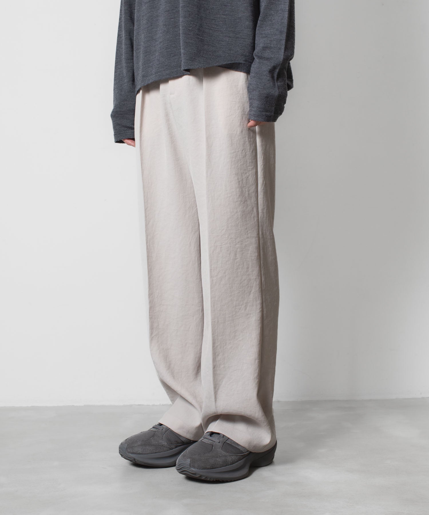 VEIN ヴェインのPE KERSEY 1TUCK TROUSERS - L.BEIGEの公式通販サイトsession福岡セレクトショップ