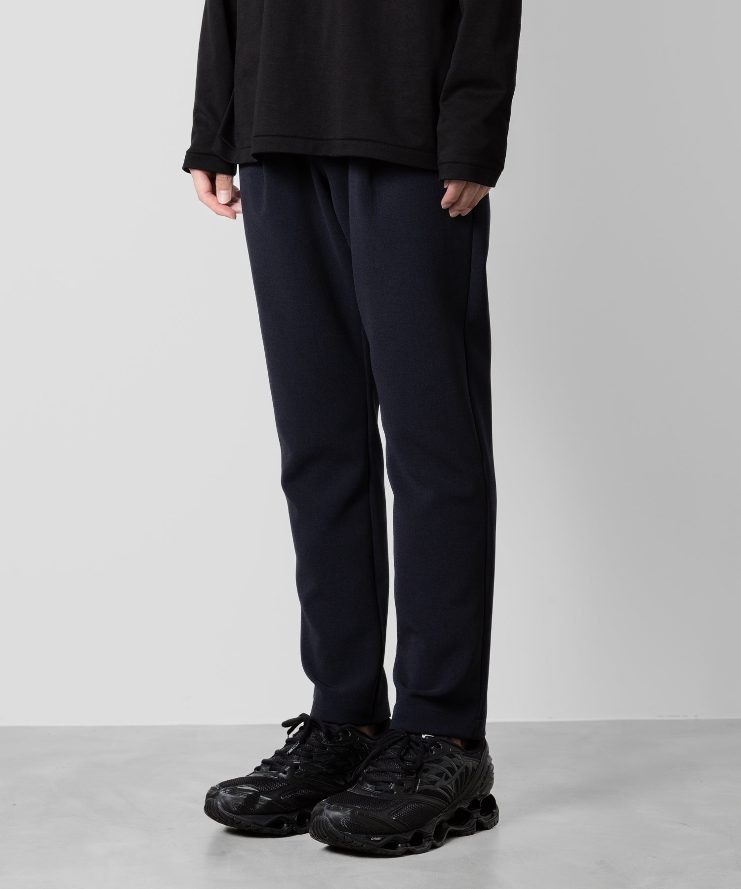 【ATTACHMENT】ATTACHMENT アタッチメントのPE STRETCH DOUBLE CLOTH REGULAR FIT EASY TROUSERS - NAVY 公式通販サイトsession福岡セレクトショップ